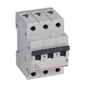 INTERRUPTOR TERMOMAGNETICO 3X25A, 10KA/230V 6KA/400V RX3 , CURVA C